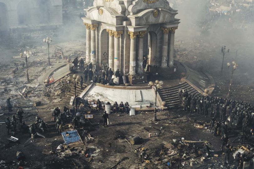 February 19, 2014, After the clashes, police and riot police remained on Maidan Nezalezhnosti. © Maxim Dondyuk, Winner of the Ville de Perpignan Rémi Ochlik Award 2014