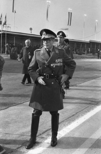 IRAN: TEHRAN Dec 12th 1977 © Abbas / Magnum Photos Iran celebrates victory of its army upon separatists of Azerbaidjan, the northern province which was occupied by Russian troops during World War II. The Shah in uniform at a military parade, behind him General later executed by the Revolution.