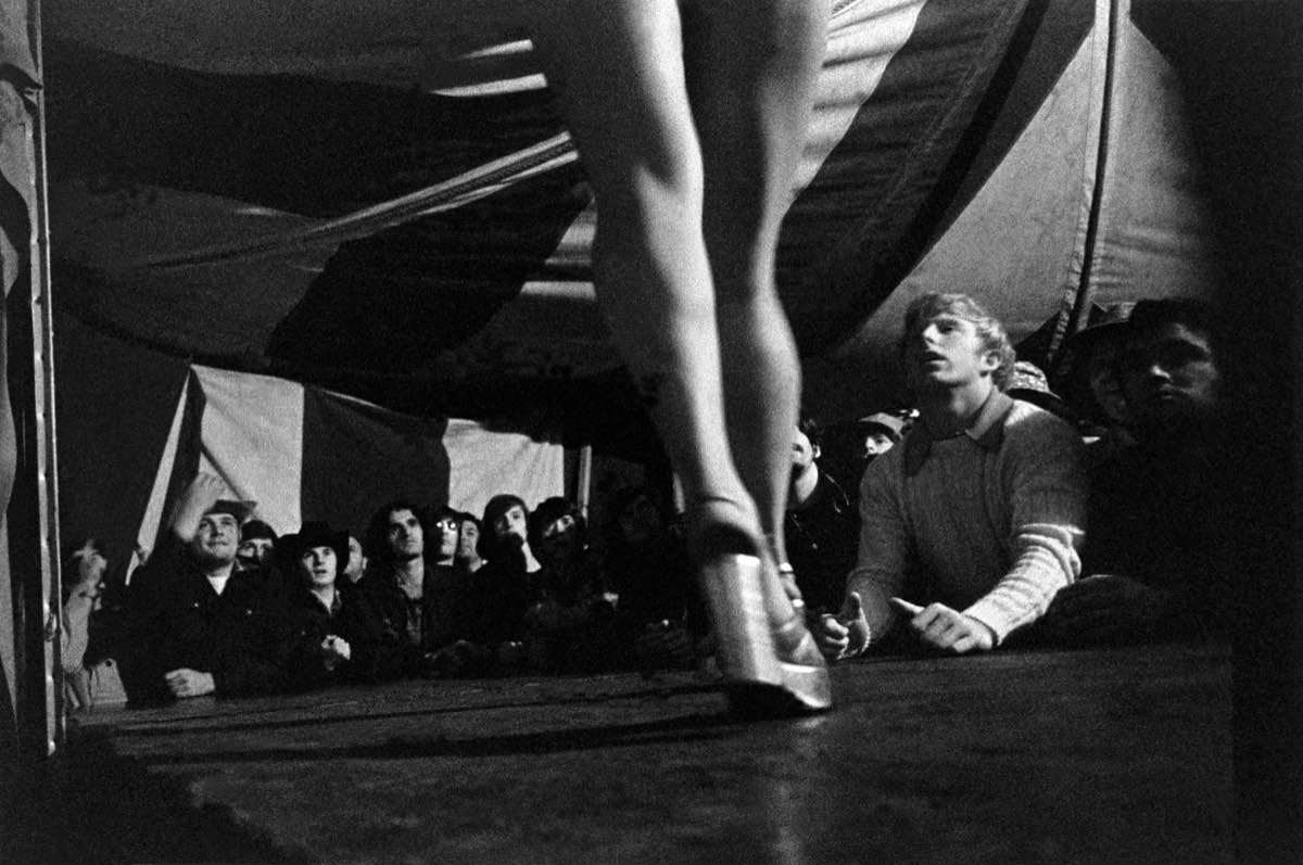 Carnival Strippers 1972 – 1975: Susan Meiselas' original series