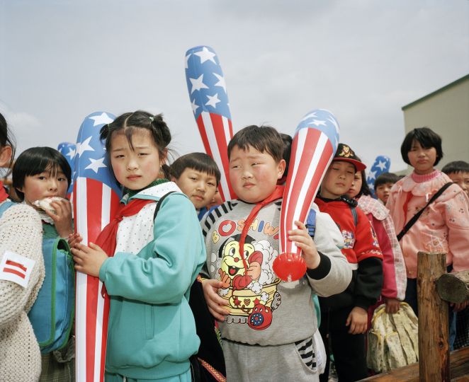 ‘Small World’ © Martin Parr / MAGNUM PHOTOS / www.dewilewis.com