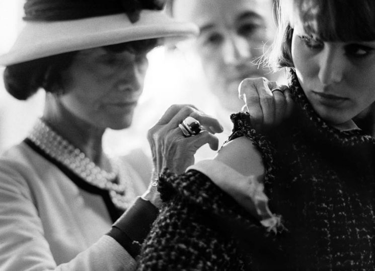 Douglas Kirkland, Coco Chanel, 1962, courtesy of Palos Verdes Art Center.