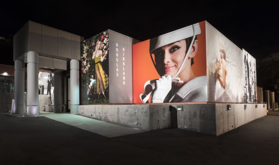 Exterior facade of Palos Verdes Art Center, opening night of Douglas Kirkland exhibition. Photo by Monica Orozco, courtesy of Palos Verdes Art Center.