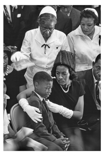 Medgars Evers Funeral 1963 © John Loengard