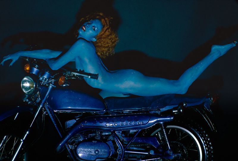 Crazy Horse - Paris, 1974 © HANS FEURER / Courtesy of CAMERA WORK AG