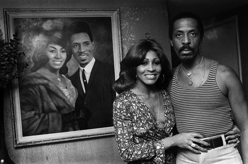 Ike and Tina Turner, Los Angeles, 1974 © Steve Schapiro - courtesy of Fahey/Klein Gallery, Los Angeles