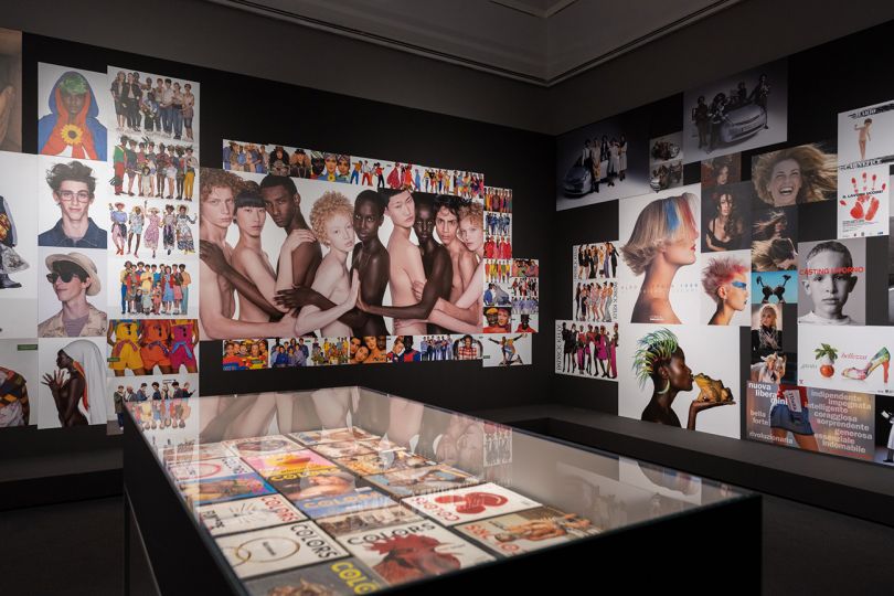 OlivieroToscani: ProfessioneFotografo, Palazzo Reale Milano, allestimento