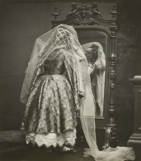 The Countess of Castiglione in collaboration with Pierre-Louis Pierson - La Comtesse de Castiglione - La toilette, 1861-1867 - Courtesy James Hyman Gallery