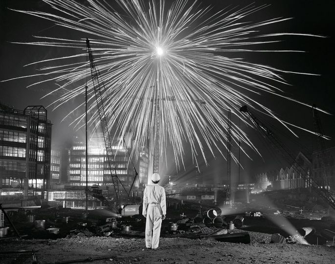 Big-Bang, Broadgate, London 1986 © Brian Griffin – Courtesy MMX Gallery