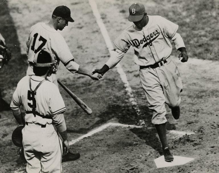 Gitterman Gallery : Jackie Robinson and the Color Line