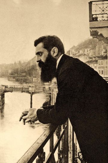 10.12. Ephraim Moses Lilien. Theodor Herzl on a balcony, Basel, Switzerland, December 1901. Dimensions variable. Gelatin silver print. Shapell Manuscript Foundation.