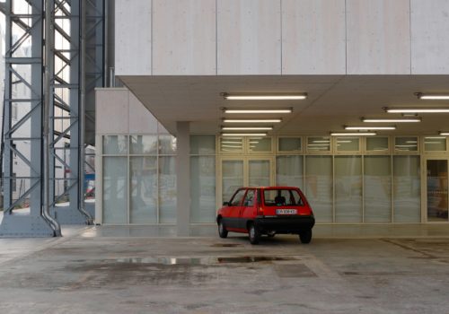  »Les voitures sont rouges » à la Station Ozo Bellevue