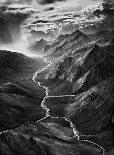 Sebastião Salgado, Chaîne Brooks, refuge national de la vie sauvage de l’Arctique, Alaska, États-Unis, 2009 Collection MEP, Paris, Don de Sebastião Salgado et Lélia Wanick Salgado en 2018 © Sebastião Salgado