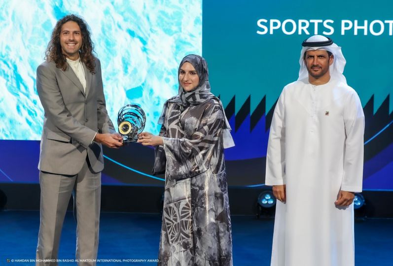 Karim Iliya (L), H.E. Hala Badri (M), H.E. Ali Bin Thalith (R) © HIPA