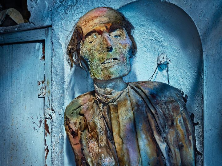 Matthew Rolston, Untitled (Burned), Palermo, 2013 © Matthew Rolston. All rights reserved - From the series Vanitas: The Palermo Portraits - Courtesy Fahey/Klein Gallery, Los Angeles