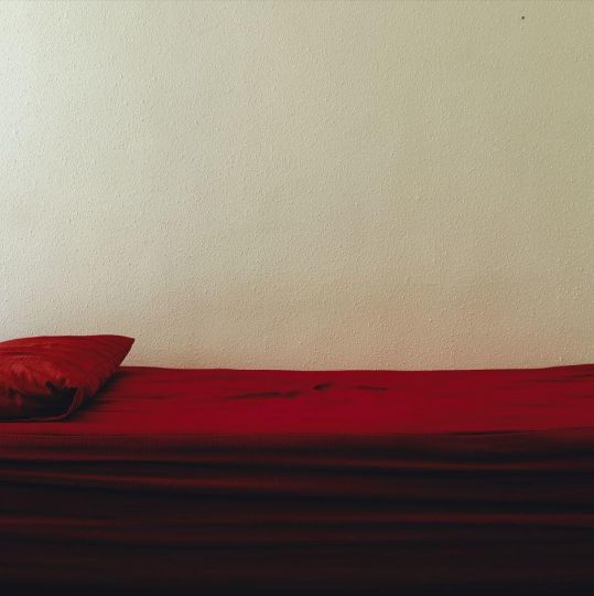 Sarah Jones, Analyst (Couch) (I), 2007 - Courtesy Ettore Molinario Collection.