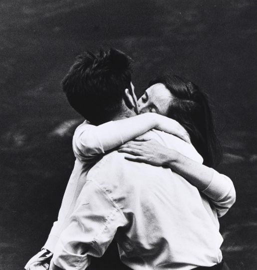 Lot 272 : Léon HERSCHTRITT (1936-2020), Les amoureux de Paris, 1960, tirage argentique postérieur