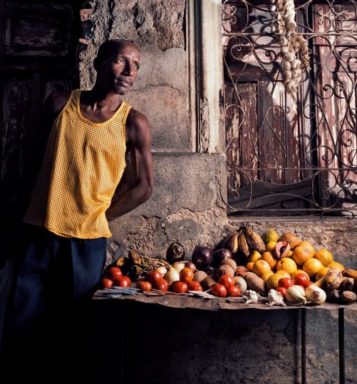 Simon Burn, Street Life in Santiago de Cuba © World Food Photography Awards
