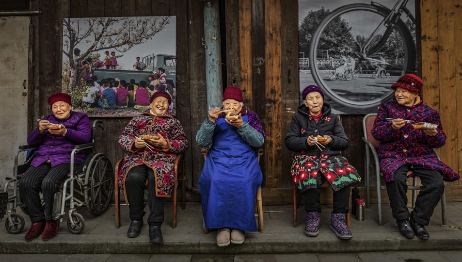 Xiaoling Li, The Elderly Having Delicious Food © World Food Photography Awards sponsored by Tenderstem® Bimi®