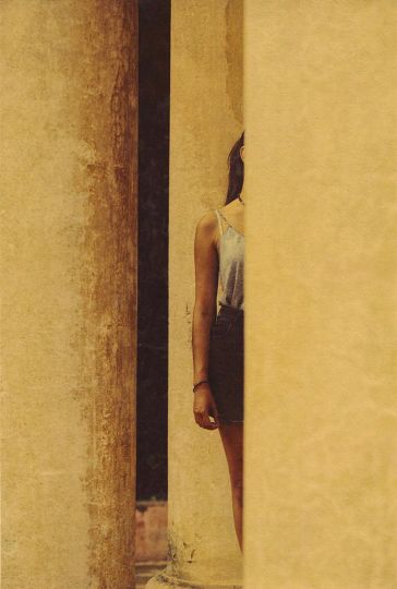 Albarrán Cabrera - This is you here #123, 2018 Tirage pigmentaire sur papier japonais Gampi et feuille d’or, réalisé en 2019 © Albarrán Cabrera Courtesy Les Douches la Galerie, Paris