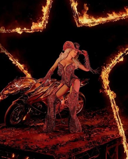 BLAIR CALDWELL [EARLY MORNING RIOT] X BEYONCÉ for MUGLER
