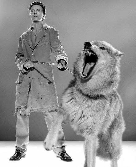 The Protector, N&B, 2022 © Markus Klinko - Courtesy Galerie GADCOLLECTION