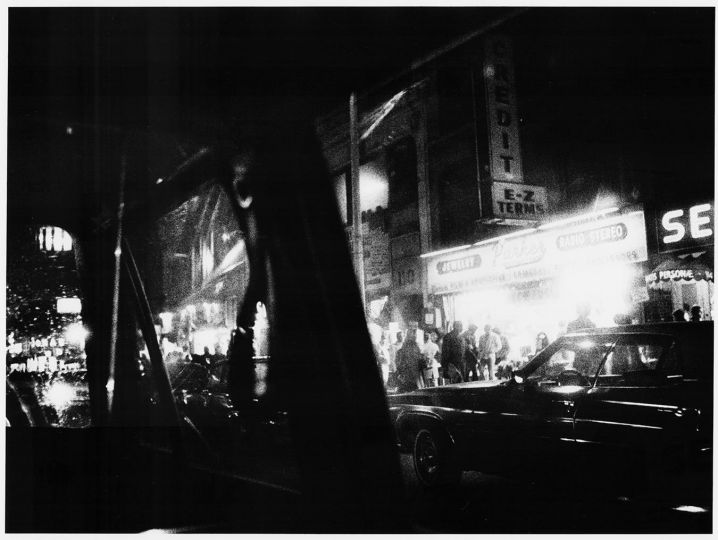 © Daido Moriyama Photo Foundation Courtesy of Peter Fetterman Gallery