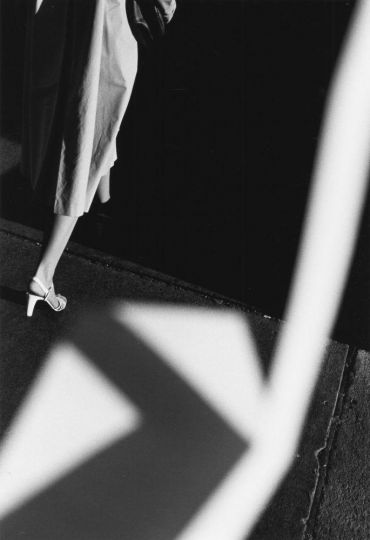 Ray K. Metzker - City Whispers, Philadelphia, 1980 (RM1709006) © Ray K. Metzker Archive Courtesy Les Douches la Galerie, Paris