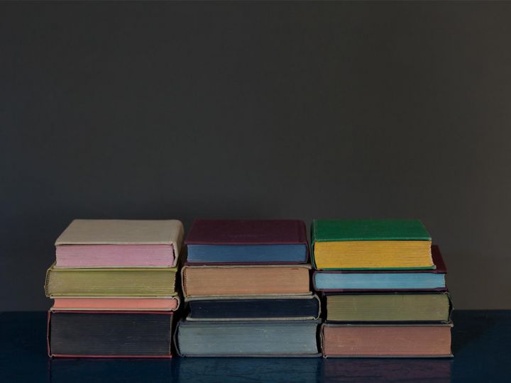 Reading November #10 © Mary Ellen Bartley - Courtesy Yancey Richardson