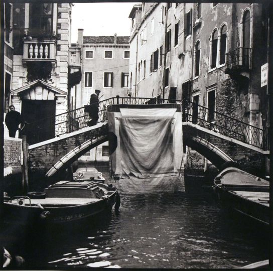 Nigel Scott, 307 Venice Studio, 1994 © Nigel Scott – Courtesy Corkin Gallery