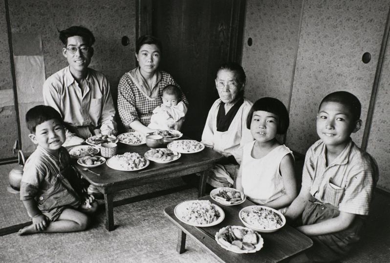 Kageyama Koyo, Family Portrait, Wheat Harvest Celebration, 1946, Gelatin silver print