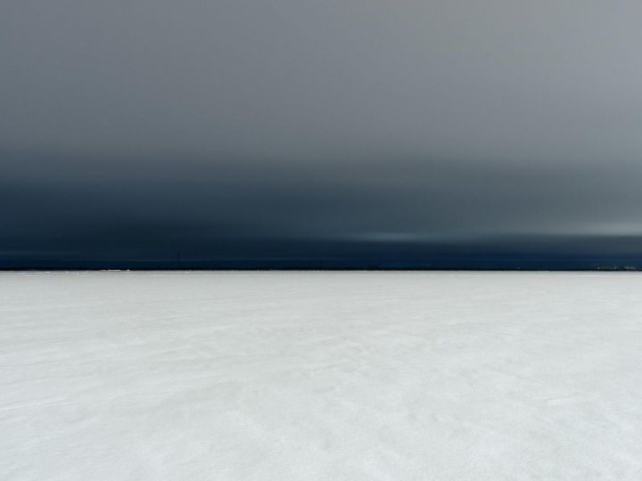 © Charles Xelot - White Water - Courtesy André Frère Éditions