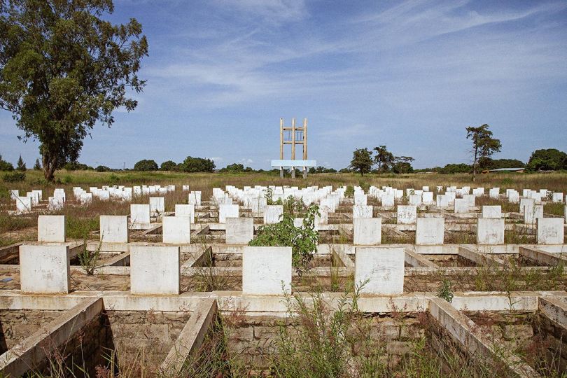 Sammy Baloji, Site mémoriel et cimetière de la guerre de Six Jours, Kolwezi, province du Lualaba, 2018 Avec l’aimable autorisation de l’artiste et de la galerie Imane Farès, Paris