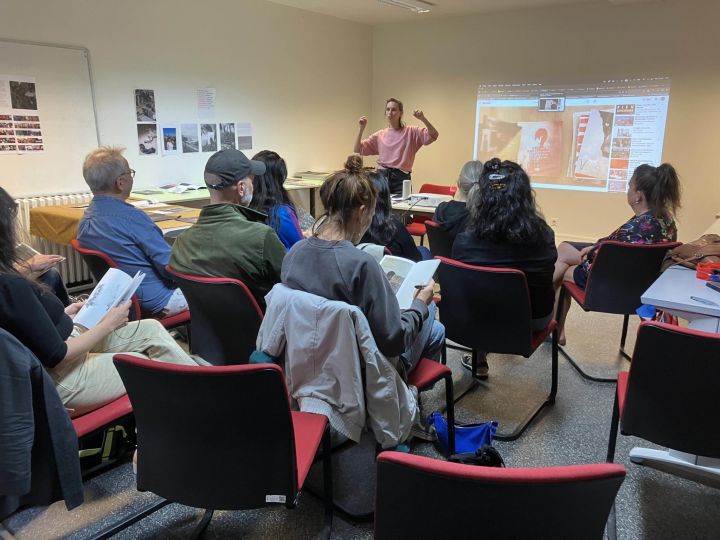 Atelier « Où est Valparaiso ? » proposé par Andrea Wasaff dans le cadre du parcours photographique organisé par Julia Briend et Céline Gobillard © L'Œil parlant