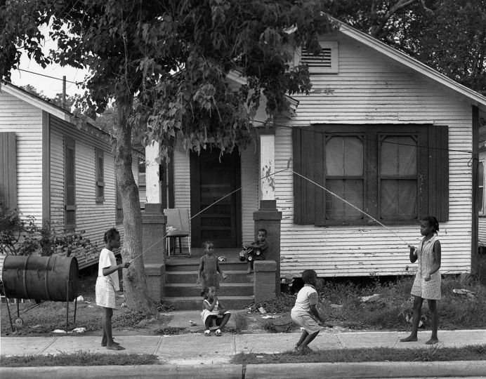 Earlie Hudnall, Jr., Jumping Rope, 1997, Courtesy of PDNB Gallery, Denton, TX