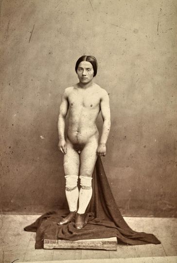 Lot 35 - NADAR (FÉLIX TOURNACHON) (1820-1910) Hermaphrodite debout, 1860 - épreuve sur papier albuminé inscrit ''Nadar'' au crayon (image, verso) image/feuille : 23.2 x 16.5 cm. (9⅛ x 6½ in.) - albumen print inscribed ''Nadar'' in pencil (image, verso) €25,000-35,000 US$29,000-41,000 £22,000-30,000 - Courtesy Christie's