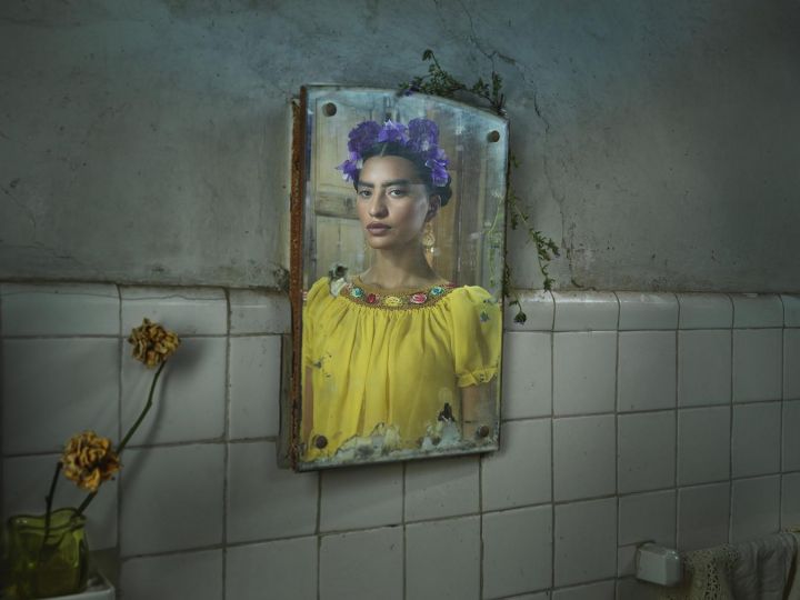 Amarilla Portrait © Julia Fullerton-Batten - Courtesy of the artist