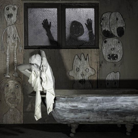 Intruder, 2020 © Roger Ballen - Spirits and Spaces – Courtesy Thames and Hudson