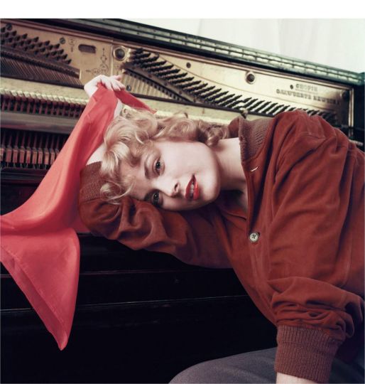 Milton Greene, Grace Kelly, Piano, 1953 - Courtesy Holden Luntz Gallery