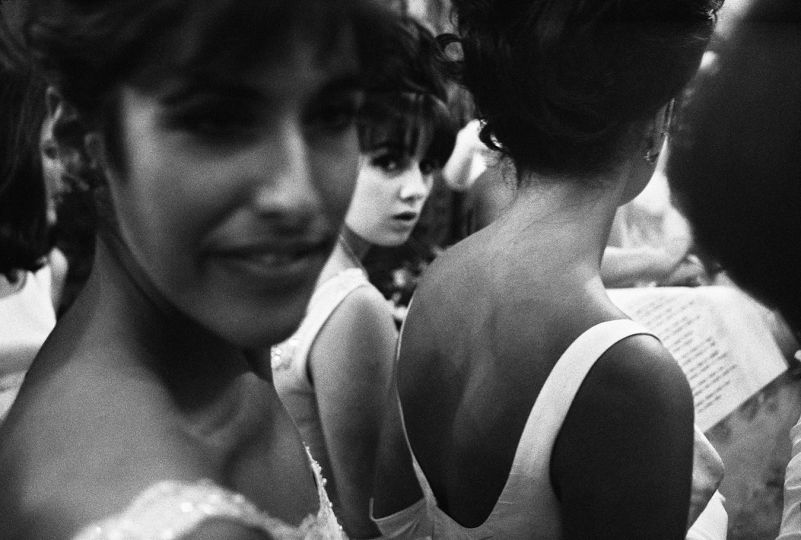 Frank Horvat, young girls, Rio de Janeiro, Brazil, 1963 © Frank Horvat